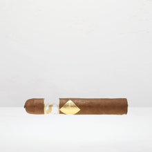 Cavalier Geneve White Series Diplomate