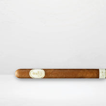 Flor de Selva Classic Churchill