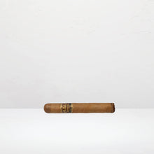Tabak Especial Medio Corona